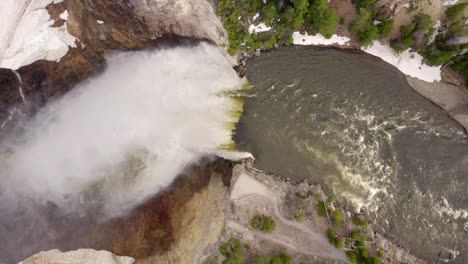 4K-Luftaufnahmen-Von-Yellowstone-Falls-Im-Yellowstone-National-Park,-Wyoming,-USA