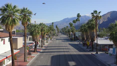 Aerial-4k-footage-of-empty-Palm-Springs,-California-during-COVID-19-pandemic