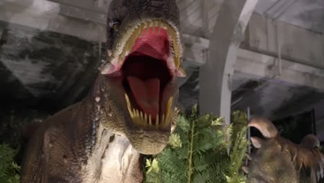 Close-up-of-a-scary-meat-eating-dinosaur-showing-off-its-razor-sharp-teeth