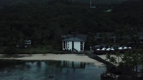 The-Warwick-Fiji-beach-hotel-on-the-coral-coast-before-sunrise