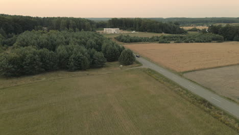 El-Campo-Rural-De-Bieszkowice-Polonia