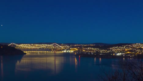 View-from-Sandviksbatteriet-towards-the-Askoy-Bridge-at-night
