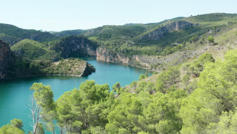 The-dramatic-landscape-of-Lago-de-Bolarque