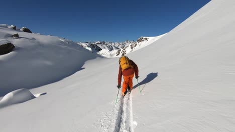 Beatiful-untracked-backcountry-terain-high-up-in-the-mountains