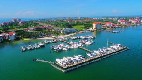 Static-shot-of-a-Florida-marina-in-St