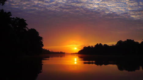 Sunrise-over-a-River-in-the-Amazon-Jungle