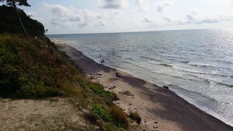 The-Beauty-of-Baltic-sea-and-land-shores-in-Lithuania,-near-the-city-of-Klaipeda-in-Karkle-village