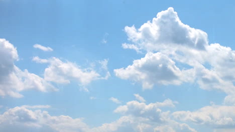 Time-lapse-clouds-moving-and-blue-sky