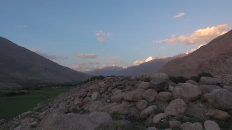 Blick-Auf-Den-Fluss-Pamir,-Afghanistan-Und-Panj-Entlang-Des-Wakhan-korridors