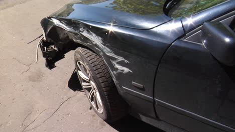 Fahrzeug-Nach-Autounfall-Beschädigt
