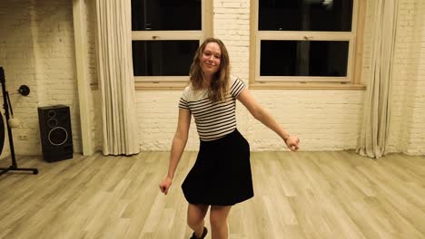 Talented-teenage-female-dancer-dancing