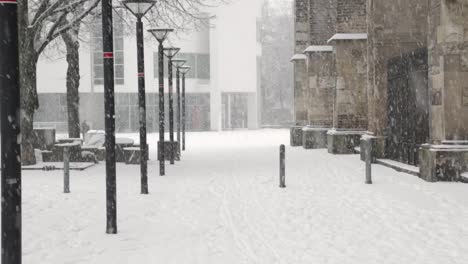 Super-wide-shot-of-a-snow-covered-plaza-in-Ulm