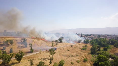 Toma-Aérea-Del-Accidente-De-Incendio-Forestal-En-El-Norte-De-Israel-Durante-El-Verano-04