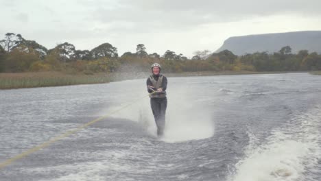 water-skier-delighted-with-ski-run