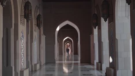 Große-Sultan-Qaboos-Moschee,-Maskat