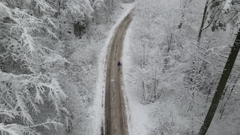 Running-routine-in-winter-season-at-Poland-Elblag