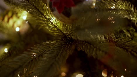 Close-up-footage-of-fake-Christmas-tree,-with-shallow-depth-of-field-,-nice-colours-and-bokeh-4k