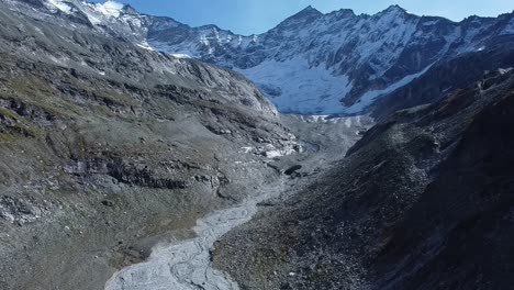The-Weißsee-Glacier-World-an-impressive-excursion-destination-for-walkers,-hikers-and-mountain-professionals