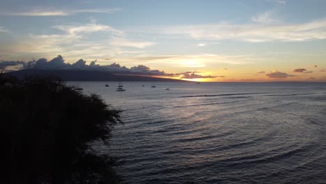 Unglaubliche-Aussicht-Auf-Den-Sonnenuntergang-In-Hawaii
