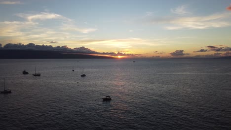 Bewegender-Schuss-Des-Sonnenuntergangs-In-Hawaii