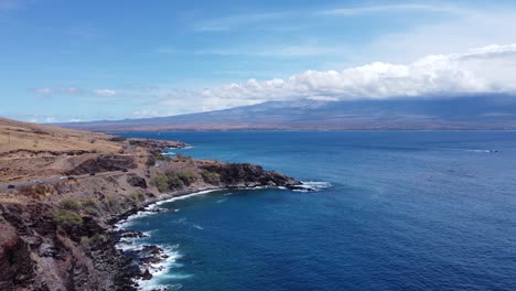 Beautiful-coastline-of-Maui,-Hawaii