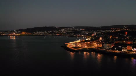 Gourock-Pier-Nachts-Beleuchtet