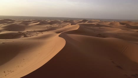 Antenne:-Sanddünen-Wüste-Sahara