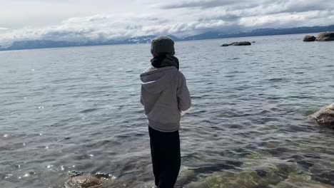 Young-person-enjoying-the-breathtaking-views-of-Lake-Tahoe,-California
