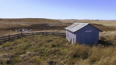 A-mens-shed-in-the-middle-of-nowhere,-somewhere-in-Australia