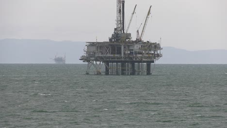 Oil-Rig-off-the-coast