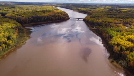 Drohne-Luftbild-Von-Joutel-Geisterstadt-Quebec-Kanada