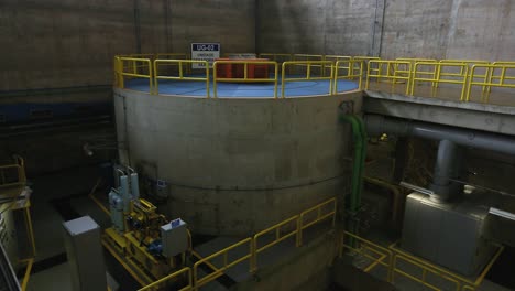Tilting-shot-of-the-machinery-inside-of-a-water-processing-facility