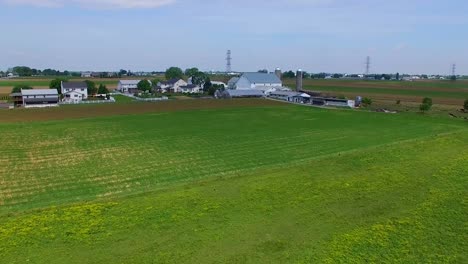 Amish-Farm-Countryside,-Farm-by-Drone