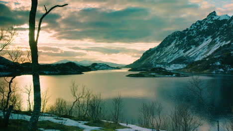 Stunning-sunset-shot-in-Lofoten,-Norway
