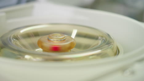 Close-Up-Of-Micro-Centrifuge-Spinning-Experiment-Samples-At-High-Centrifugation-Force-In-Laboratory,-4K
