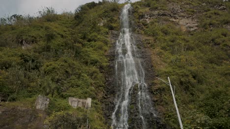 Holy-water-virgin-cascade-in-the-city-of-Baños,-Ecuador