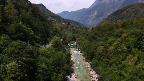 Amazing-drone-shot-of-the-Soča-river-in-Slovenia,-Tolmin