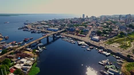 Tagsüber-In-Der-Stadt-Manaus,-Brasilien