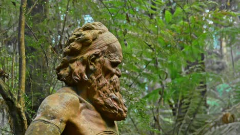 Carved-wood-of-a-senior-Australian-aborigine-with-beard