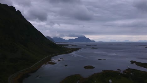 Silhouette-Dunkelheit-Bei-Justadvatnet-Stamsund-Norway-Antenne