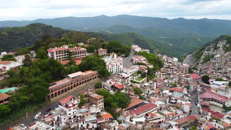 Taxco-Ist-Eine-Einzigartige-Stadt-Im-Bundesstaat-Guerrero,-Berühmt-Für-Seine-Spanische-Kolonialarchitektur