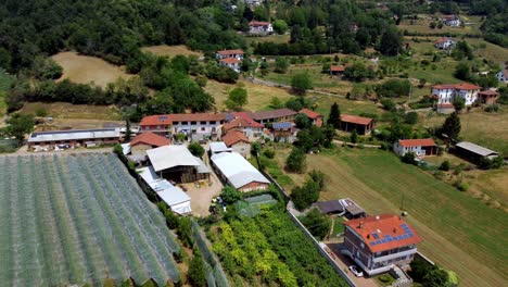 Aerial-Shot-Of-Beautiful-Residential-Area-With-Green-Nature,-Turin,-Italy
