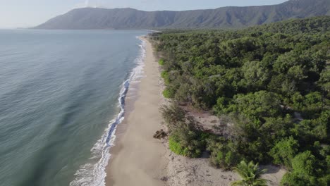 Scenic-Ocean-Coast-Of-Wangetti-Beach-From-Rex-Lookout-In-North-Queensland,-Australia---aerial-drone-shot