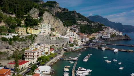 Summer-vacations-in-Amalfi-coast