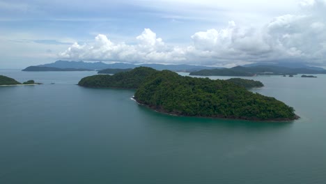 Arcing-drone-shot-exploring-the-stunning-Beras-Basah-Island-in-Malaysia