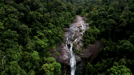 Approaching-On-Telaga-Tujuh-Waterfall-Flowing-From-The-Rainforest-Mountains-In-Langkawi,-Kedah,-Malaysia