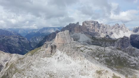 Mountain-landscape-with-Torre-Di-Toblin-in-Italian-Dolomites,-Tre-Cime,-wide-establishing-landscape-shot