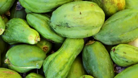 Papaya-Orgánica-Fresca-Sin-Madurar-Para-Vegetales-De-La-Granja-Primer-Plano