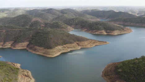 Vista-General-Del-Hermoso-Lago-Santa-Clara-Por-Drone