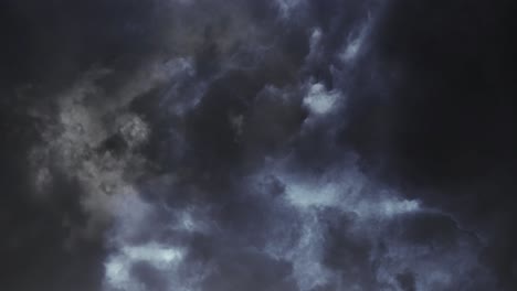 4k-Dramatische-Wolken-Blitz-Donnerschlag